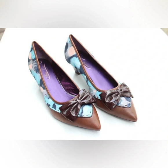 Poetic License Diary pumps - Picture 4 of 12